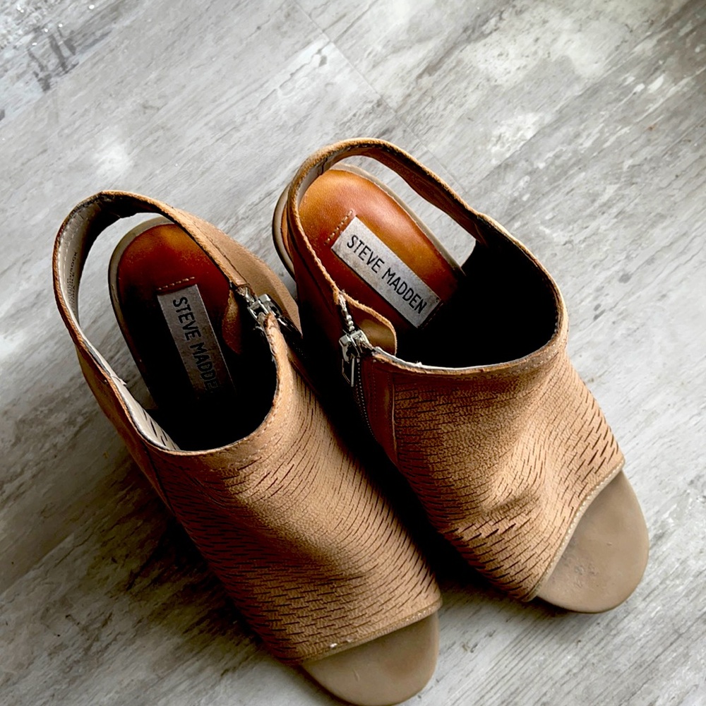Tan suede wedge - Steve Madden